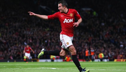 开云体育APP下载-德甲争冠战之夜，锡安完成里程碑，当篮球与足球的星光在夜空中交汇