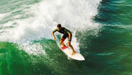 开云体育平台APP-猛龙收割掘金，布伦森攻防两端统治