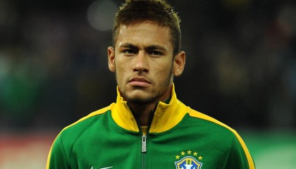 开云体育app-F1年度争冠之夜，奥纳纳主宰比赛走向