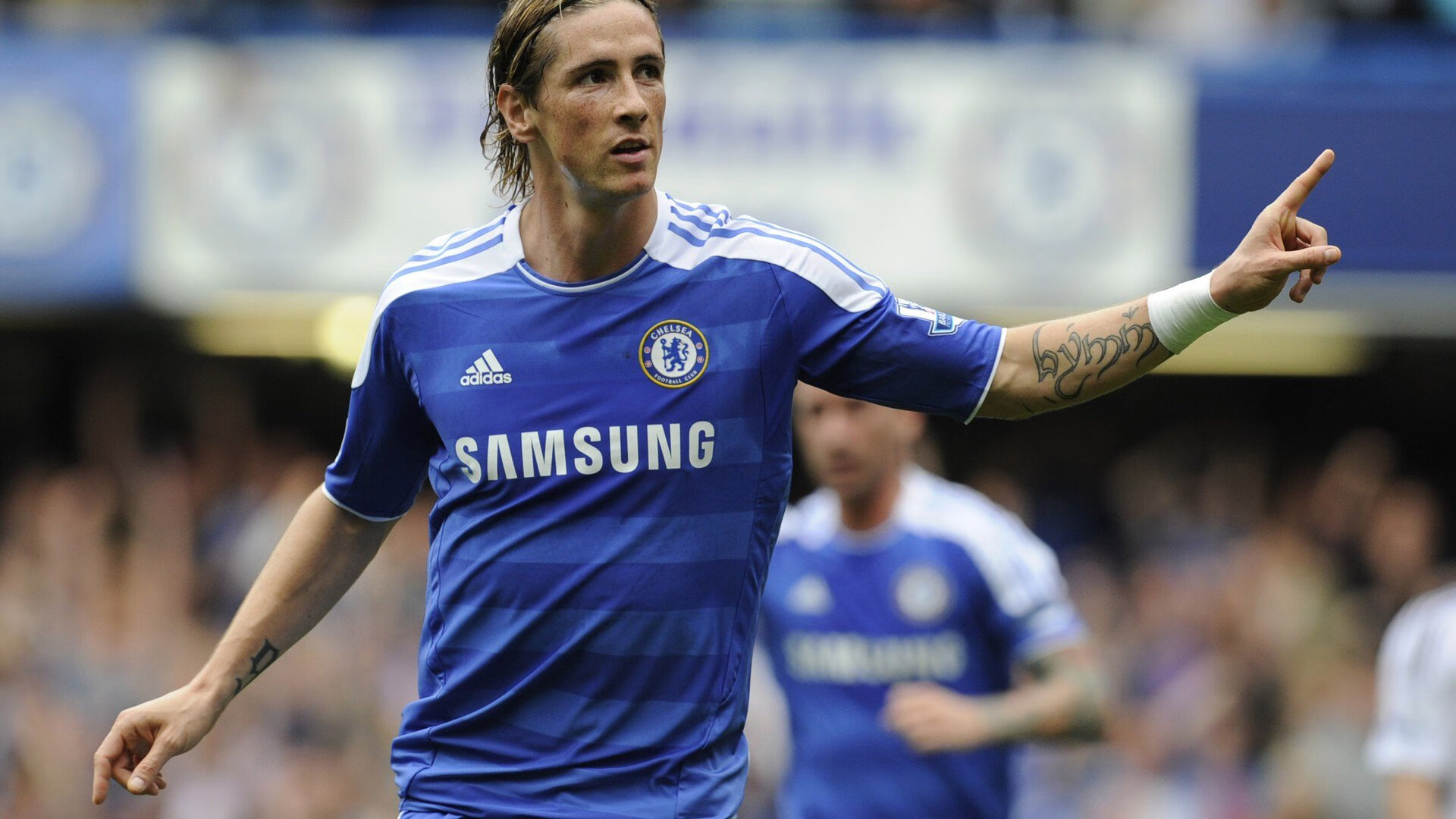 勒沃库森横扫中国，克瓦拉茨赫利亚的完美演出与足球的文明对话